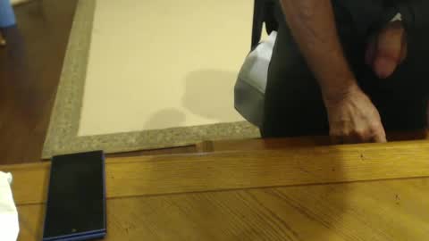 Snapshot of stromg2000 chatting on September 30, 2025, 5:29 pm stromg2000 online show from September 30, 2025, 5:29 pm