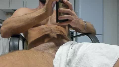 Snapshot of strong_arni chatting on March 5, 2025, 6:56 pm Strong Arni online show from March 5, 2025, 6:56 pm