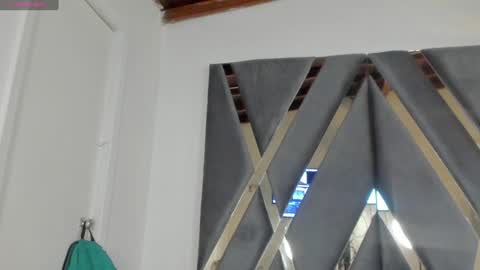 Snapshot of strong_girl_ chatting on January 30, 2025, 11:01 am Alexa online show from January 30, 2025, 11:01 am