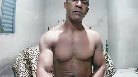 strongdaddyfantastic online show from April 15, 2026, 3:13 am