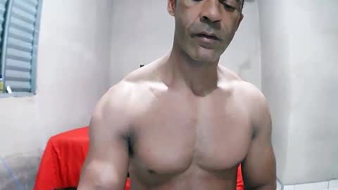 strongdaddyfantastic online show from April 30, 2026, 5:03 am