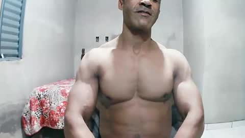 Snapshot of strongdaddyfantastic chatting on June 3, 2026, 3:20 am strongdaddyfantastic online show from June 3, 2026, 3:20 am