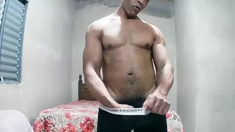 Snapshot of strongdaddyfantastic chatting on June 4, 2026, 3:29 pm strongdaddyfantastic online show from June 4, 2026, 3:29 pm