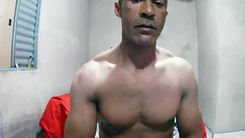 Snapshot of strongdaddyfantastic chatting on June 15, 2026, 11:40 pm strongdaddyfantastic online show from June 15, 2026, 11:40 pm