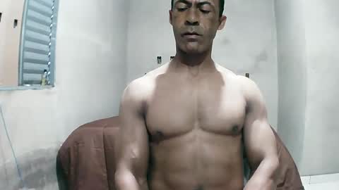 strongdaddyfantastic online show from June 29, 2026, 1:33 pm