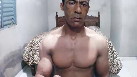 strongdaddyfantastic online show from August 2, 2026, 2:04 pm