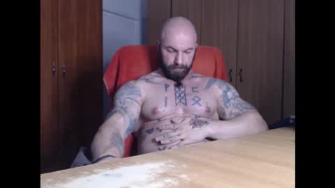 StrongIvan online show from November 17, 2025, 6:57 pm