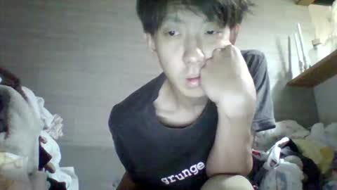 Asian boy online show from May 31, 2026, 4:03 pm