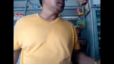 Snapshot of stud45xx chatting on February 25, 2025, 2:14 am Val online show from February 25, 2025, 2:14 am