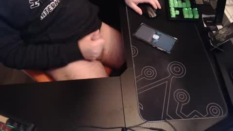 Snapshot of stud69861714 chatting on December 29, 2024, 6:56 am stud69861714 online show from December 29, 2024, 6:56 am