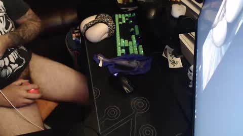 Snapshot of stud69861714 chatting on October 24, 2025, 6:43 am stud69861714 online show from October 24, 2025, 6:43 am