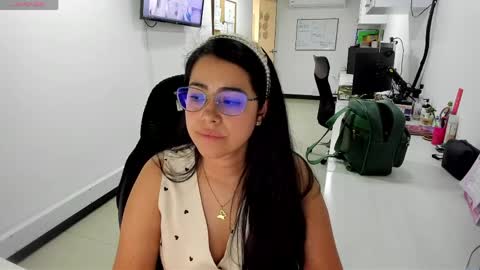 studcb_ online show from May 26, 2026, 9:22 pm