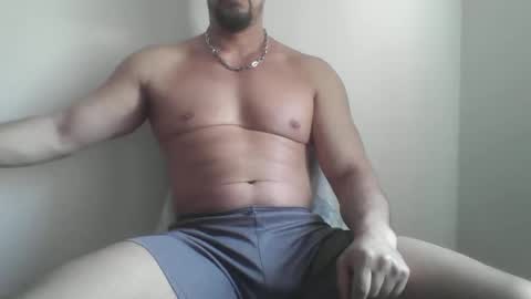 Snapshot of studdotcom chatting on May 5, 2026, 9:06 am Ero online show from May 5, 2026, 9:06 am