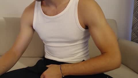 Snapshot of studfromparis chatting on September 21, 2025, 2:51 pm Stud From Paris online show from September 21, 2025, 2:51 pm