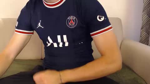 Stud From Paris online show from June 8, 2026, 1:00 pm