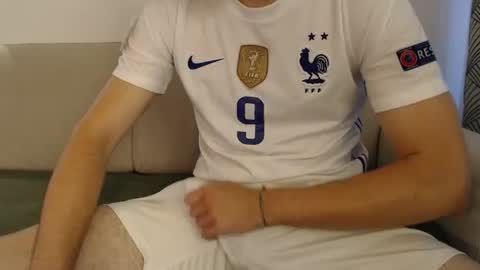 Stud From Paris online show from June 17, 2026, 11:45 am