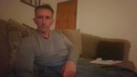 Snapshot of stuuuey73 chatting on May 5, 2026, 9:12 pm stuuuey73 online show from May 5, 2026, 9:12 pm