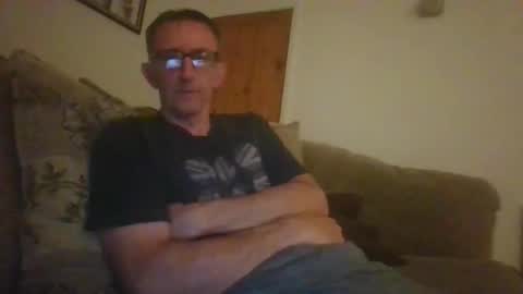 Snapshot of stuuuey73 chatting on May 9, 2026, 8:58 pm stuuuey73 online show from May 9, 2026, 8:58 pm