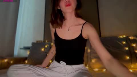 Snapshot of su_11111 chatting on March 17, 2026, 1:43 am LINA online show from March 17, 2026, 1:43 am