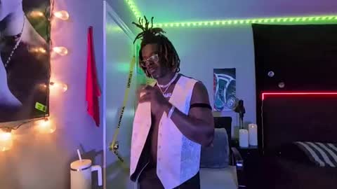 Snapshot of suavechocolatecity chatting on November 18, 2025, 6:51 am Hot Chocolate online show from November 18, 2025, 6:51 am