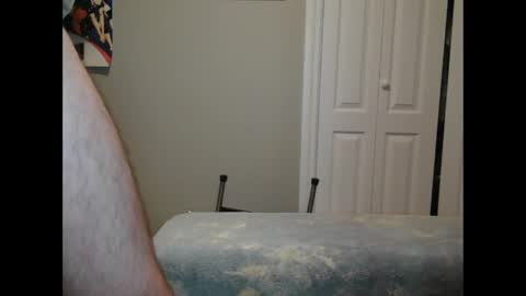 Snapshot of subbiguy00 chatting on March 10, 2025, 10:26 am subbiguy00 online show from March 10, 2025, 10:26 am