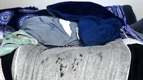 between my legs online show from June 28, 2026, 9:04 am