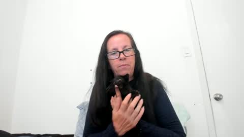 Snapshot of submissivepeachgoddess chatting on June 15, 2026, 2:19 pm Submissie Peach Goddess online show from June 15, 2026, 2:19 pm