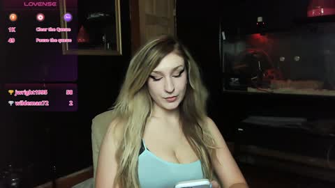 Snapshot of suburban_sickness chatting on January 27, 2025, 3:50 pm Polly online show from January 27, 2025, 3:50 pm