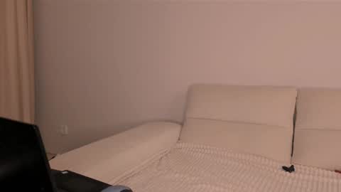 Snapshot of succuba_ chatting on February 2, 2026, 10:41 pm Karina online show from February 2, 2026, 10:41 pm