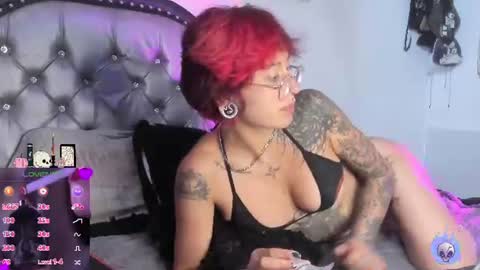 Snapshot of succubus_girl_ chatting on July 1, 2026, 2:51 pm Alexy online show from July 1, 2026, 2:51 pm