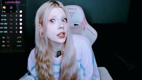 succubus_leslie online show from September 23, 2025, 12:24 am
