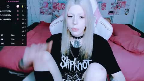 Snapshot of succubus_leslie chatting on March 31, 2026, 6:08 pm succubus_leslie online show from March 31, 2026, 6:08 pm
