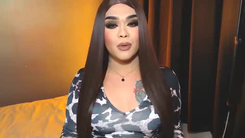 Snapshot of suckablecockoffreya chatting on February 9, 2025, 4:18 pm JADE ELYSE online show from February 9, 2025, 4:18 pm