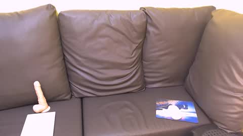 Snapshot of suckablemistress4u chatting on January 1, 2025, 4:18 pm SELF SUCKER ALICIA online show from January 1, 2025, 4:18 pm