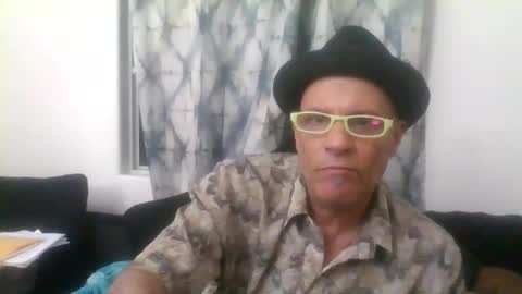 SUCKITU812 online show from March 6, 2025, 10:09 am