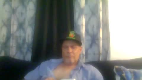 SUCKITU812 online show from February 11, 2026, 2:49 am