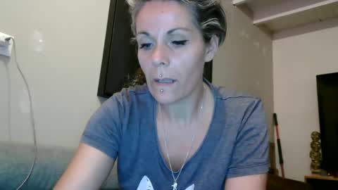 Snapshot of sucrette5629 chatting on March 7, 2025, 9:18 am sucrette5629 online show from March 7, 2025, 9:18 am