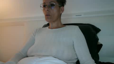 Snapshot of sucrette5629 chatting on May 13, 2026, 12:57 pm sucrette5629 online show from May 13, 2026, 12:57 pm