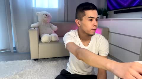 Snapshot of sue_star chatting on March 3, 2025, 9:22 am Emmy online show from March 3, 2025, 9:22 am