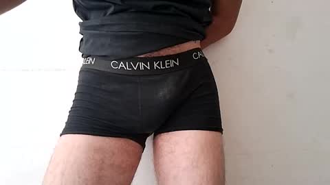 sueliton41 online show from March 5, 2026, 10:33 am