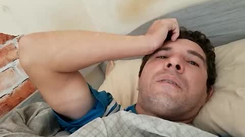 sueliton41 online show from March 8, 2026, 10:41 am