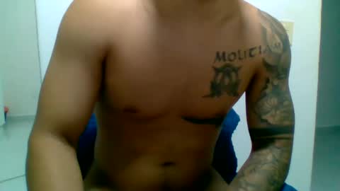 Snapshot of suetsemsay chatting on November 5, 2025, 2:11 am suetsemsay online show from November 5, 2025, 2:11 am