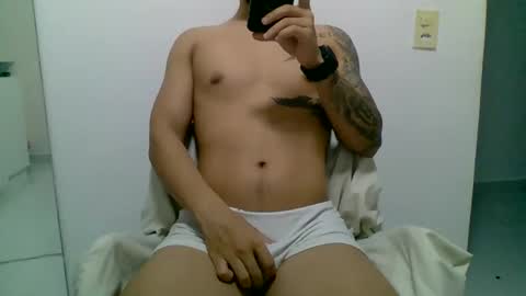 Snapshot of suetsemsay chatting on December 5, 2025, 3:04 am suetsemsay online show from December 5, 2025, 3:04 am