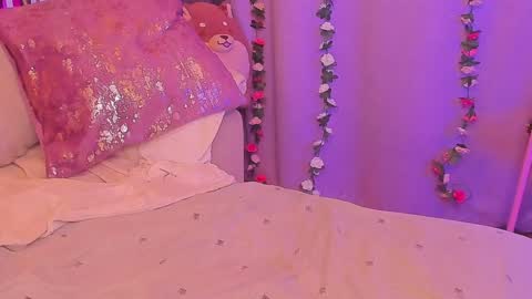 Snapshot of sugar_lips__ chatting on February 7, 2025, 9:58 am Alice online show from February 7, 2025, 9:58 am