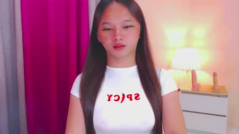 Snapshot of sugar_munch chatting on March 12, 2025, 6:00 pm Cheska online show from March 12, 2025, 6:00 pm