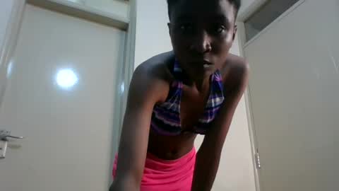 sugarboogers_ online show from June 12, 2026, 7:51 am