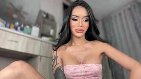 Jess online show from May 25, 2026, 3:34 am