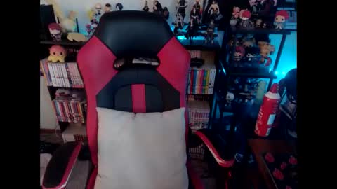 Snapshot of sugartsu chatting on December 21, 2025, 9:55 pm Nami online show from December 21, 2025, 9:55 pm