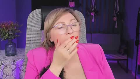 Snapshot of sugarvi chatting on January 11, 2025, 6:23 pm Vivien online show from January 11, 2025, 6:23 pm