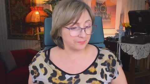 Snapshot of sugarvi chatting on February 5, 2025, 3:09 pm Vivien online show from February 5, 2025, 3:09 pm